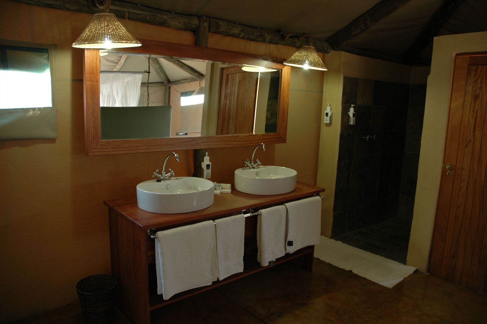 Eagle Tented Lodge & Spa 奥考奎约 外观 照片